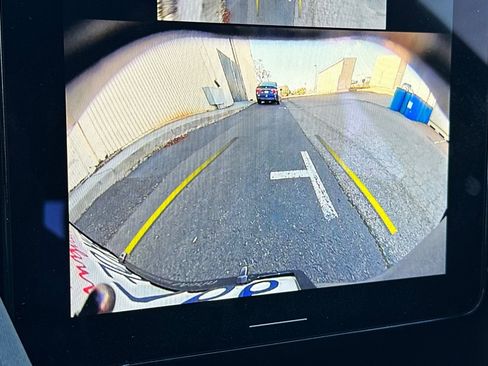 Used 2024 Polestar Polestar 2 image 21