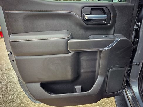 Used 2021 GMC Sierra 1500 AT4 w/ Off-Road Performance Package image 29