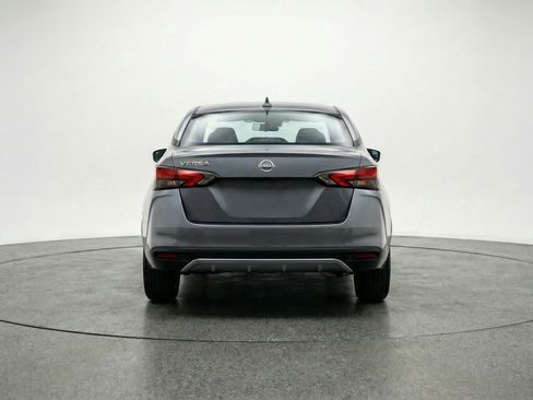 Used 2025 Nissan Versa SV image 7