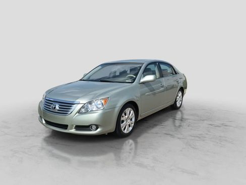 Used 2008 Toyota Avalon XLS FWD image 4
