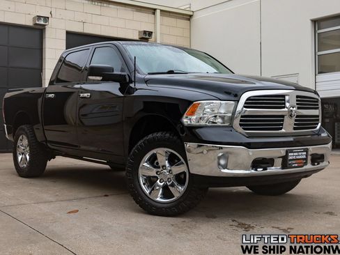 Used 2017 RAM 1500 Lone Star AWD/4WD image 1
