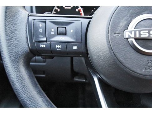 Certified 2022 Nissan Rogue SV FWD image 15