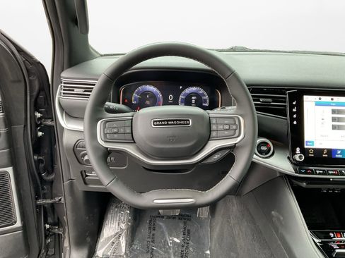 New 2026 Jeep Grand Wagoneer L Limited w/ Premium Group II AWD/4WD image 12