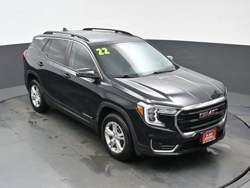 Used 2022 GMC Terrain SLE w/ Driver Convenience Package image 39