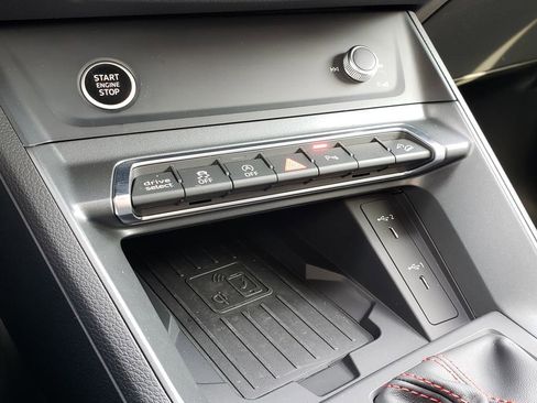 Used 2025 Audi Q3 2.0T Premium Plus w/ Premium Plus Package image 24