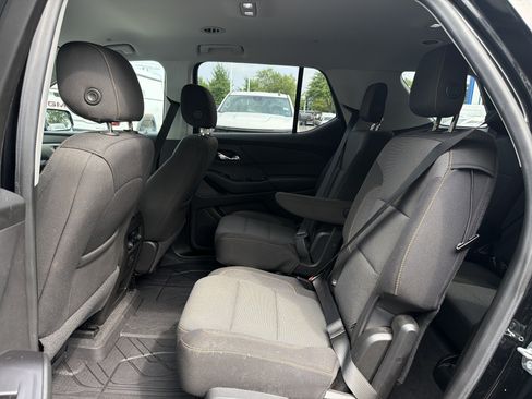 Used 2018 Chevrolet Traverse LT FWD image 29