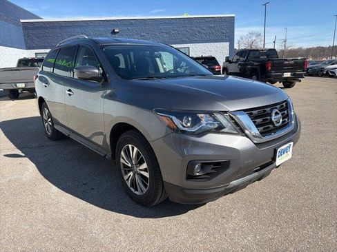 Used 2019 Nissan Pathfinder SV image 7