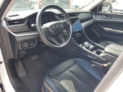 Used 2021 Jeep Grand Cherokee L Limited image 23