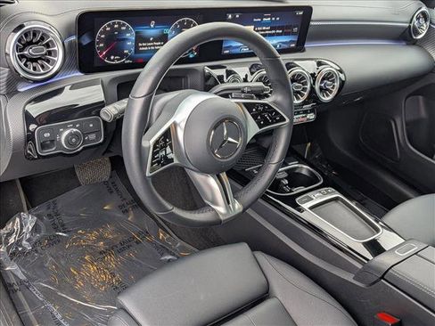 Certified 2025 Mercedes-Benz CLA 250 image 10