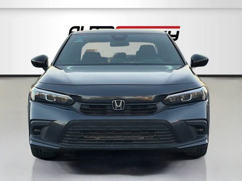 Used 2023 Honda Civic Sport image 2