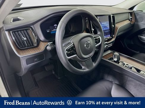 Used 2023 Volvo XC60 B5 Plus w/ Climate Package AWD/4WD image 11