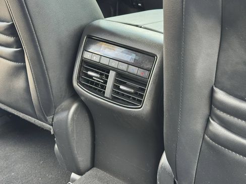 Used 2019 MAZDA CX-9 Touring w/ Touring Premium Package FWD image 22