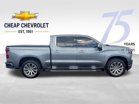 Used 2020 Chevrolet Silverado 1500 High Country w/ Technology Package AWD/4WD image 6