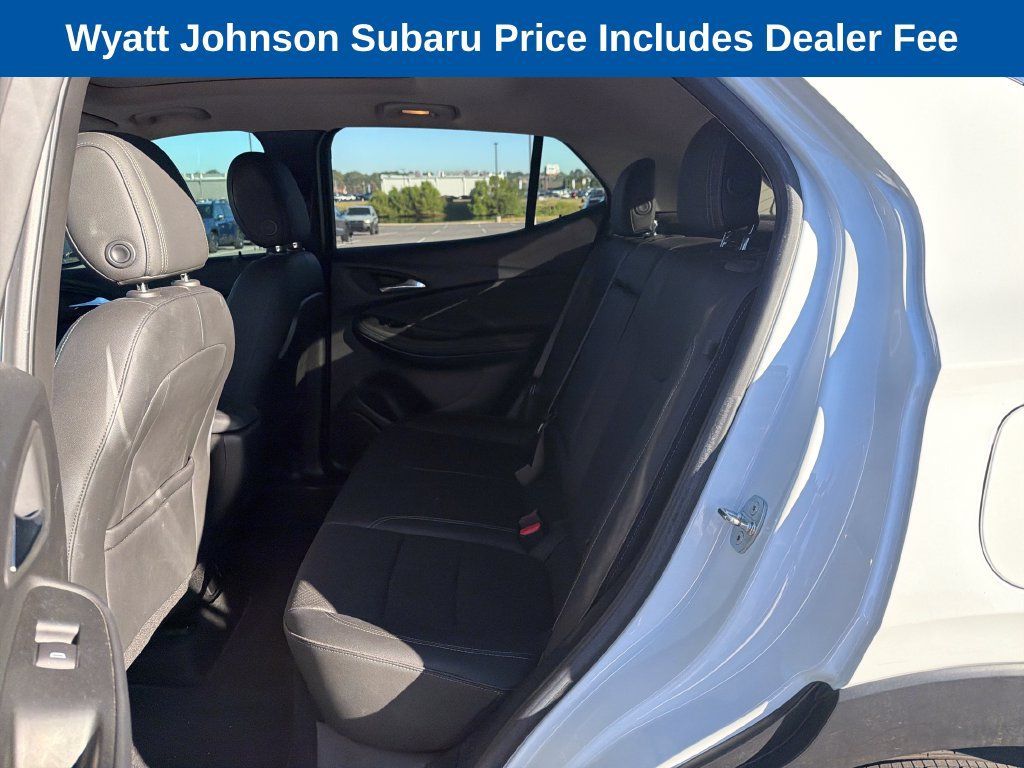 Used 2022 Buick Encore GX Essence w/ Experience Buick Package FWD image 36