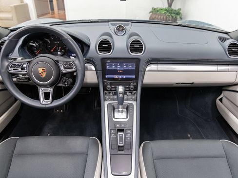 Used 2018 Porsche 718 Boxster S RWD image 5