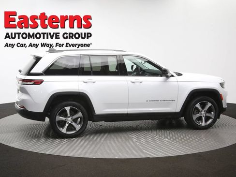 Used 2023 Jeep Grand Cherokee 4WD 4xe image 47