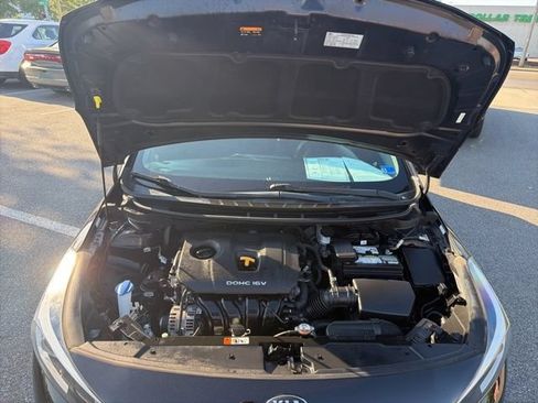 Used 2018 Kia Forte LX FWD image 12