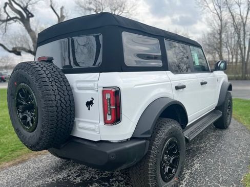New 2026 Ford Bronco Outer Banks w/ Sasquatch Package AWD/4WD image 8