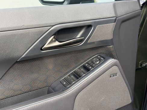 Used 2025 Lexus GX 550 w/ Cold Area Package AWD/4WD image 7