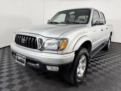 Used 2003 Toyota Tacoma PreRunner RWD image 3