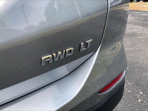 Used 2024 Chevrolet Equinox LT AWD/4WD image 8