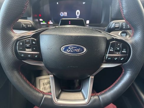 Used 2025 Ford Explorer ST-Line w/ ST-Line Street Pack image 32