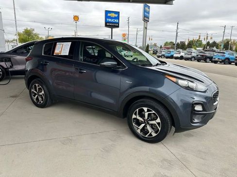 Used 2021 Kia Sportage LX w/ LX AWD Popular Package image 3