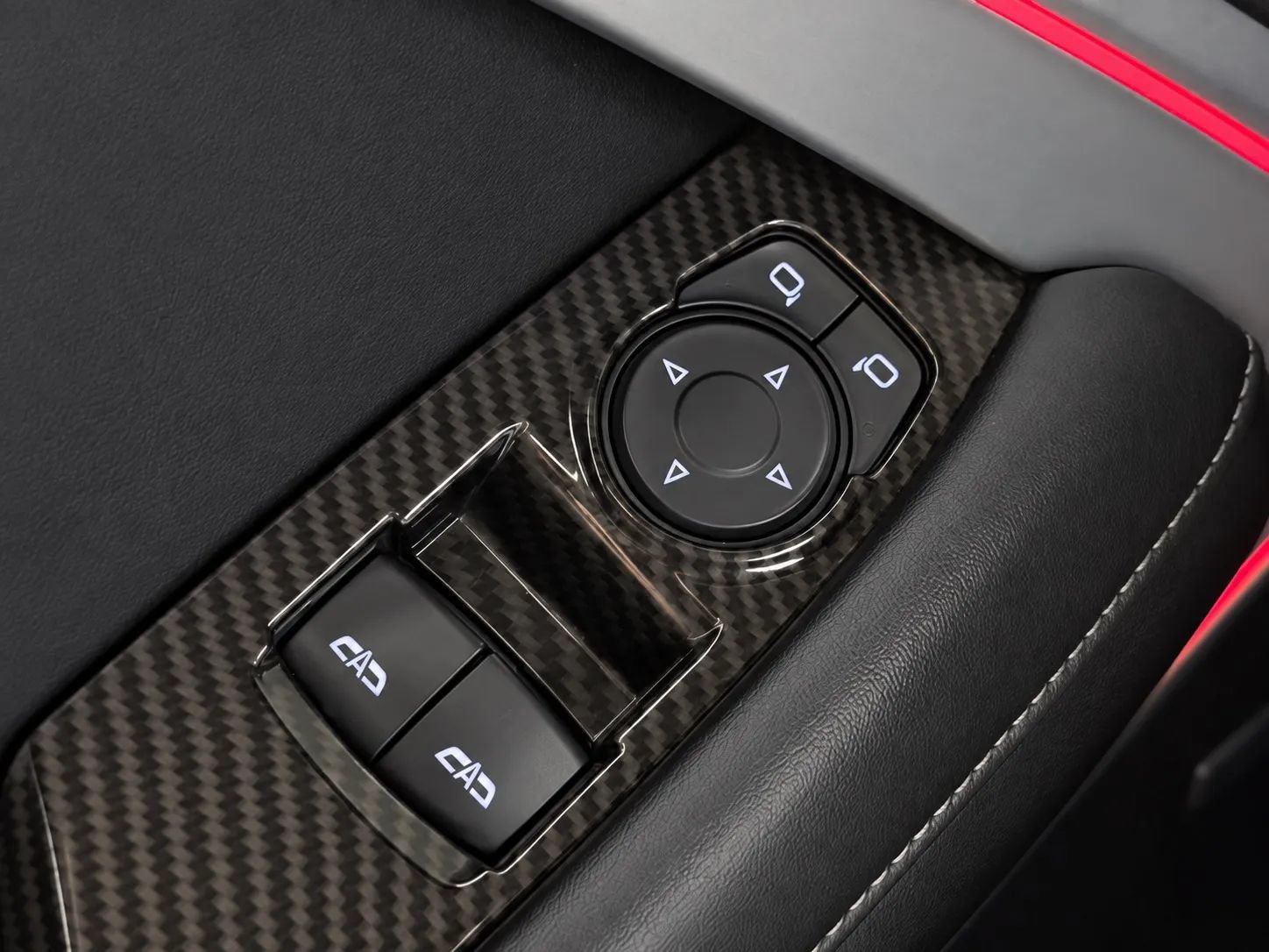 Used 2018 Chevrolet Camaro SS RWD image 29