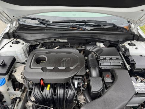 Used 2016 Kia Optima EX w/ Premium Package image 7