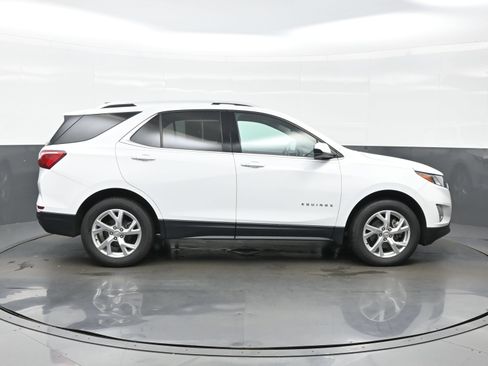 Used 2020 Chevrolet Equinox LT AWD/4WD image 7