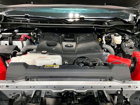 Used 2024 Toyota Tundra Limited image 12