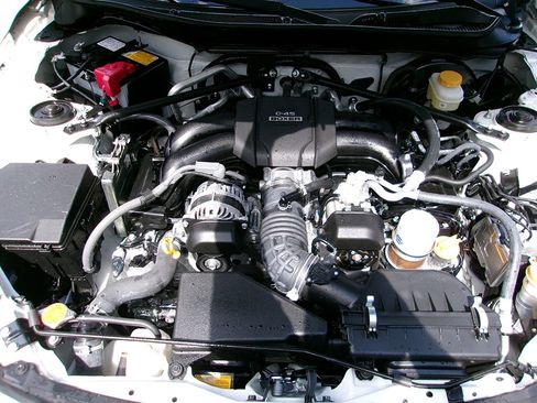 Used 2025 Toyota GR86 Premium w/ Performance Package RWD image 8