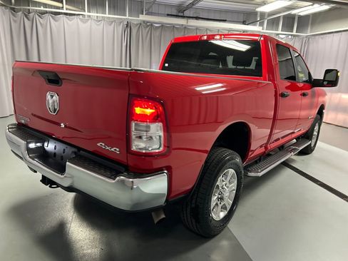 Used 2024 RAM 2500 Big Horn w/ Bed Utility Group image 7