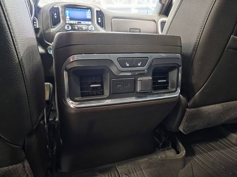 Used 2023 GMC Sierra 3500 Denali w/ Denali Ultimate Package AWD/4WD image 11