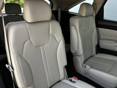 Used 2023 Kia Sorento SX FWD image 27