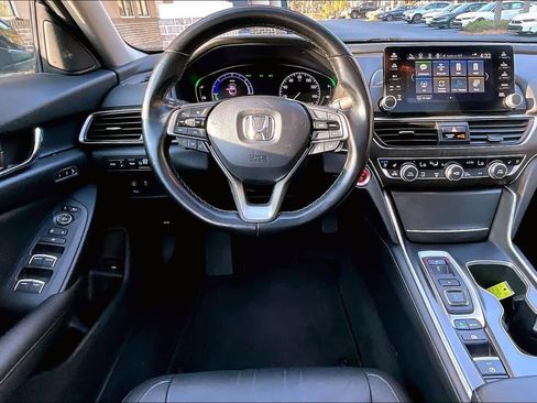 Certified 2020 Honda Accord Touring image 5