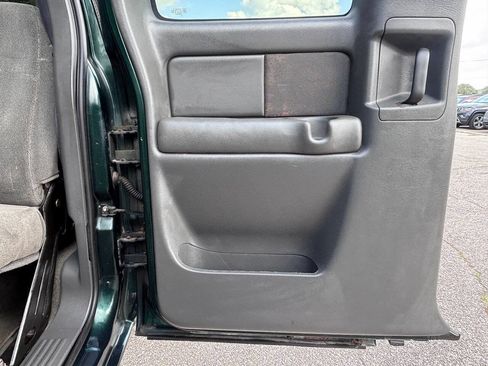 Used 2003 Chevrolet Silverado 1500 LS RWD image 15