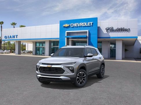 New 2026 Chevrolet TrailBlazer LT w/ LT Cold Weather Package FWD image 34