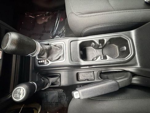 Used 2023 Jeep Wrangler Unlimited w/ Cold Weather Group image 9