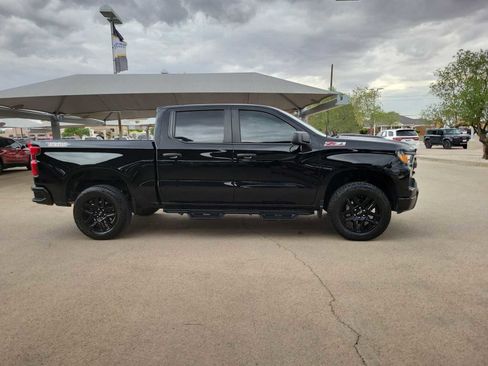 Used 2023 Chevrolet Silverado 1500 Custom Trail Boss w/ LPO, Dark Essentials Package image 9