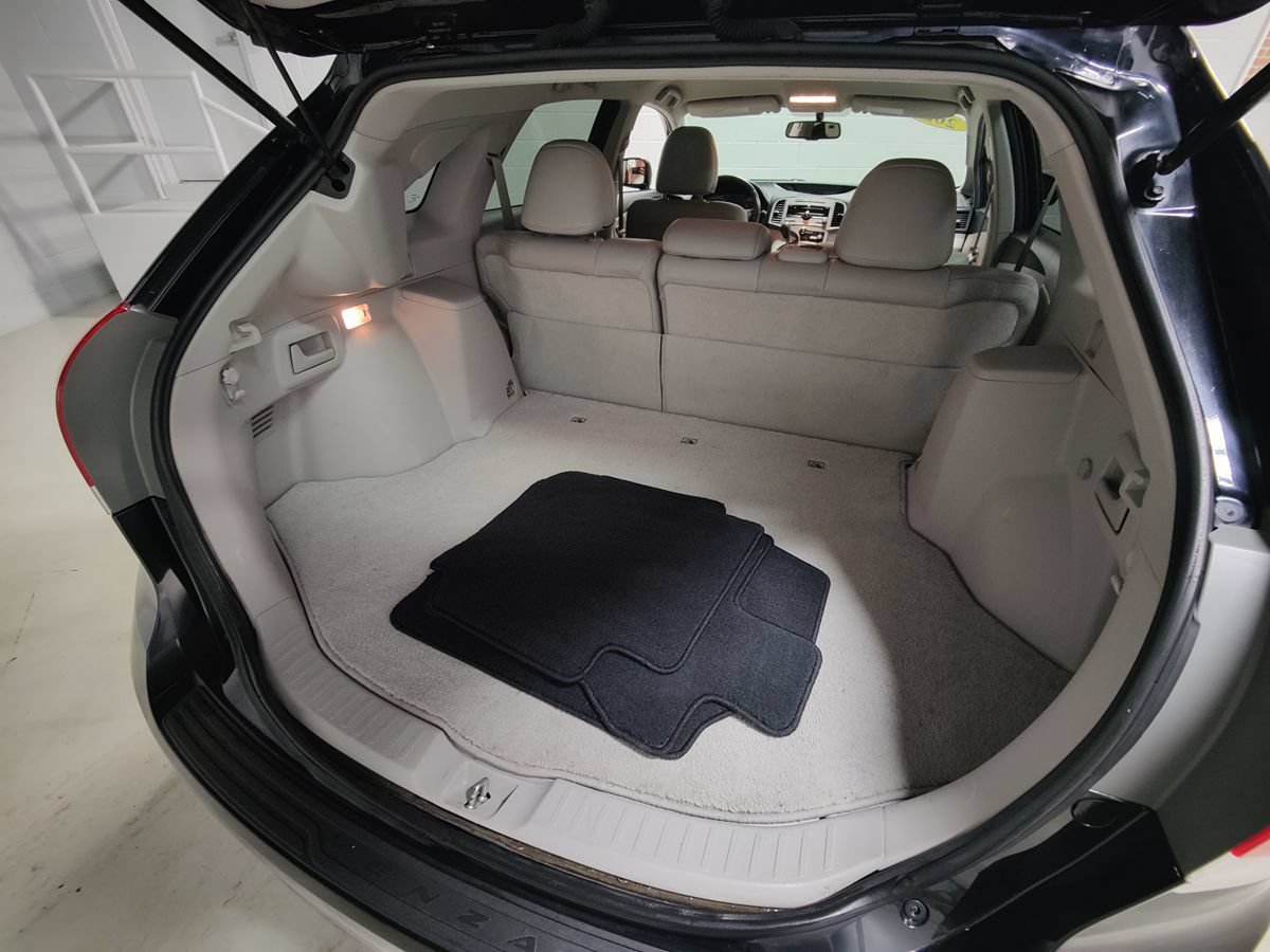 Used 2009 Toyota Venza FWD image 8