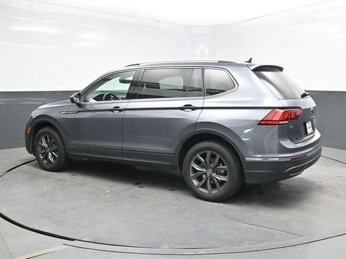 Used 2023 Volkswagen Tiguan SE AWD/4WD image 4