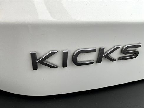 Certified 2025 Nissan Kicks SR AWD/4WD image 27
