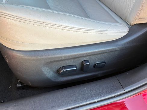 Certified 2019 Nissan Altima 2.5 Platinum image 32