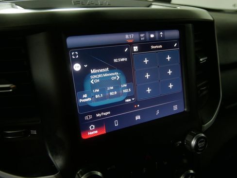 Used 2023 RAM 1500 Big Horn AWD/4WD image 34