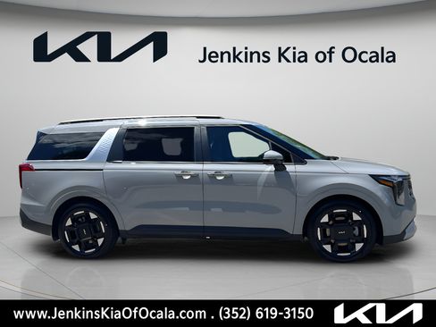 New 2026 Kia Carnival EX FWD image 2