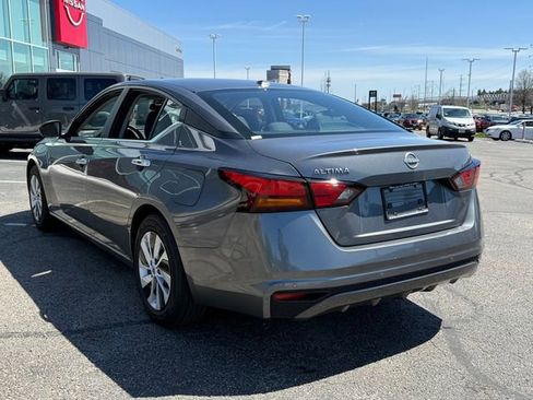 Certified 2025 Nissan Altima 2.5 S FWD image 4