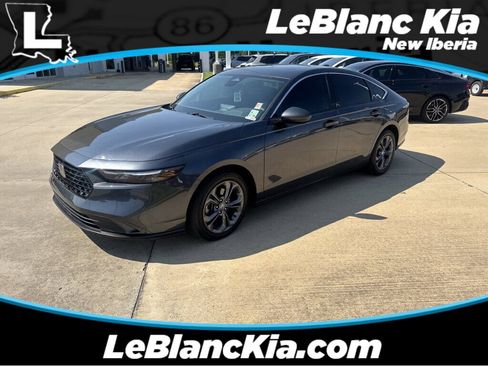 Used 2023 Honda Accord EX image 1