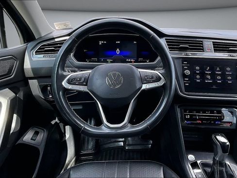 Used 2022 Volkswagen Tiguan SE AWD/4WD image 8