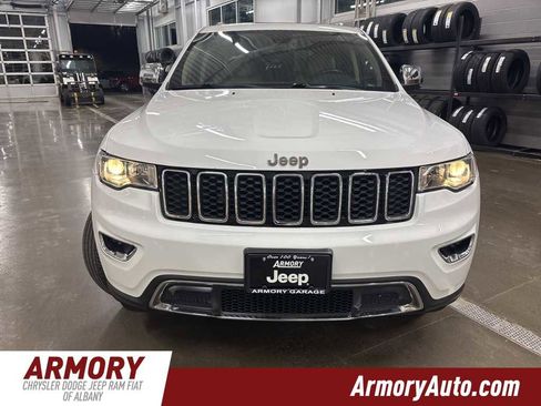 Used 2021 Jeep Grand Cherokee Limited image 2